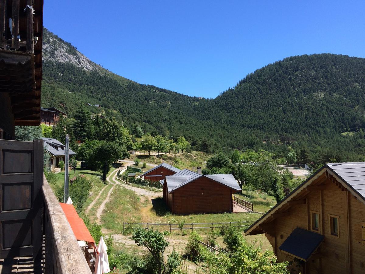 Chambres D'Hotes Les Mures Du Mercantour Valdeblore Rum bild